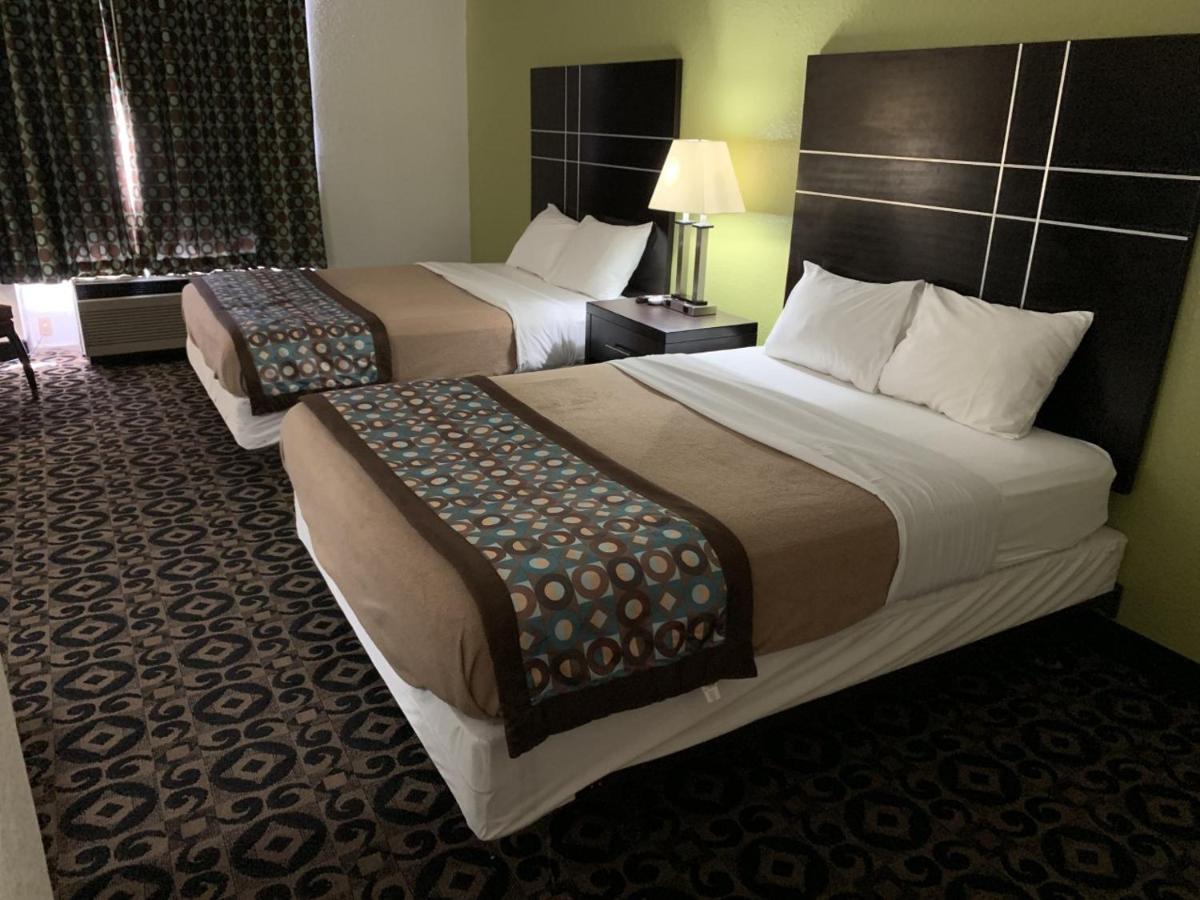 King'S Inn Torrington Extérieur photo